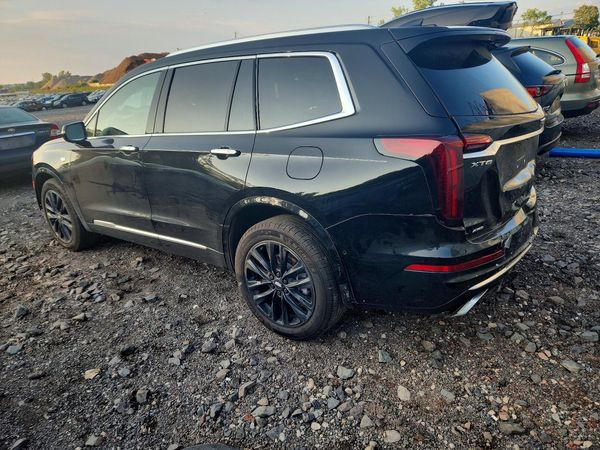 2025 CADILLAC XT6