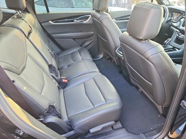 2025 CADILLAC XT6