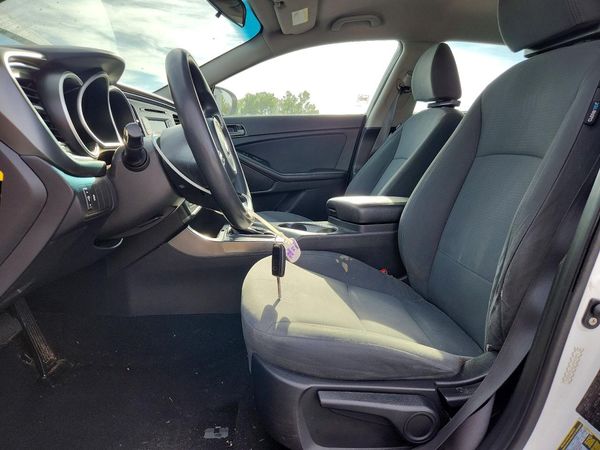 2015 KIA OPTIMA GL - Middle-low