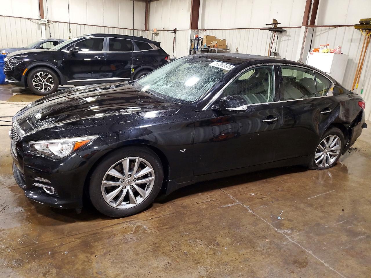 2015 INFINITI Q50
