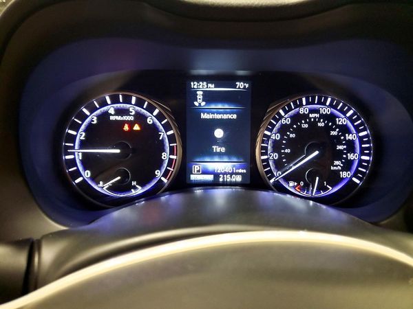 2015 INFINITI Q50