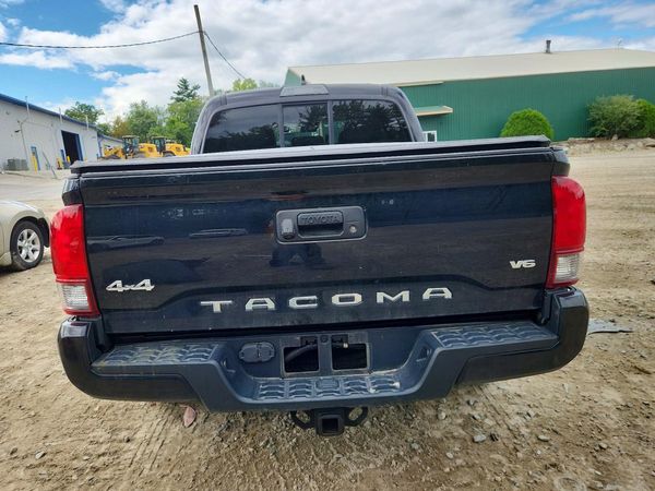 2021 TOYOTA TACOMA SR5