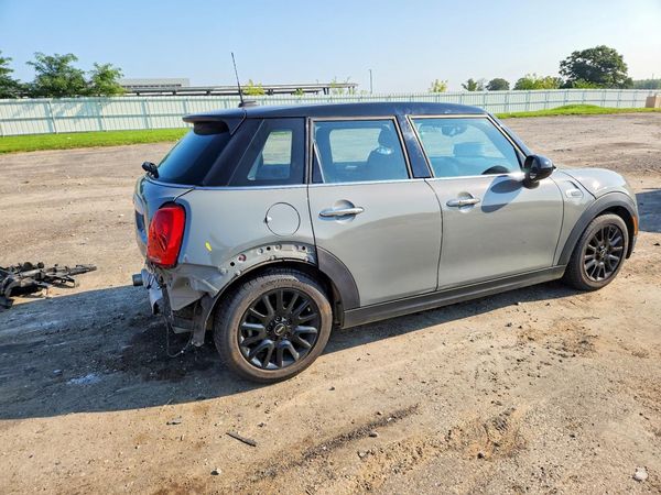 2015 MINI COOPER