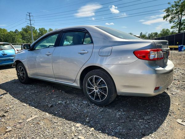 2013 TOYOTA COROLLA