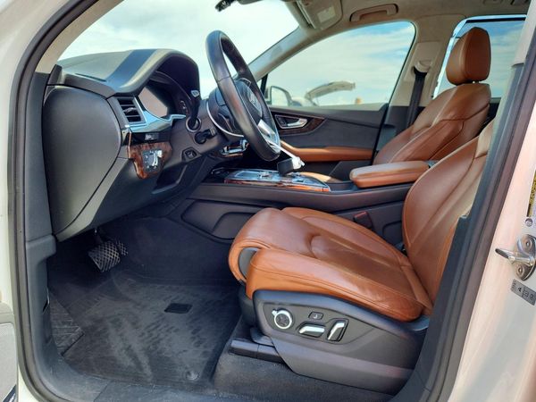 2017 AUDI Q7
