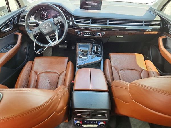 2017 AUDI Q7