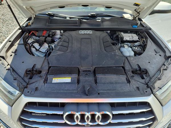 2017 AUDI Q7