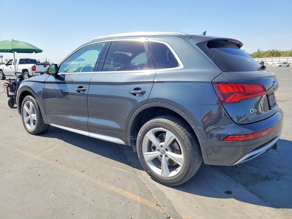 2020 AUDI Q5 quattro Premium
