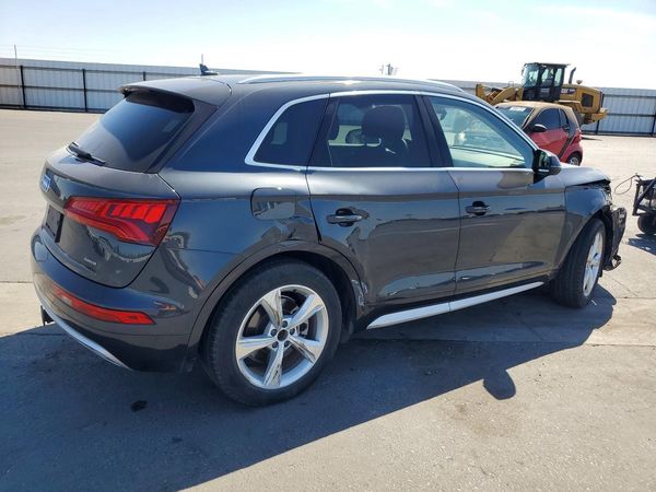 2020 AUDI Q5 quattro Premium