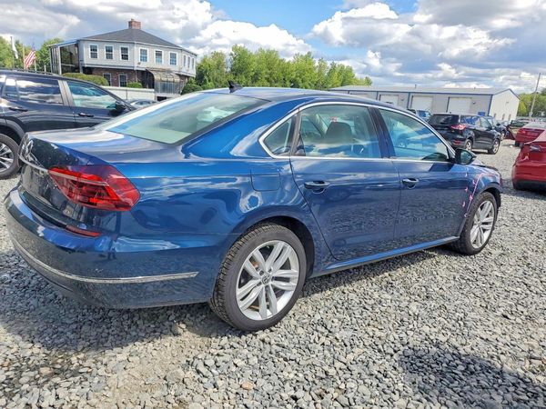 2018 VOLKSWAGEN PASSAT SE, SE w/ Technology