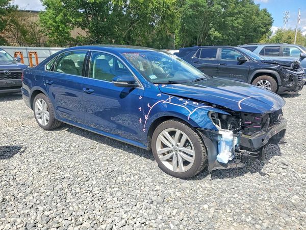 2018 VOLKSWAGEN PASSAT SE, SE w/ Technology