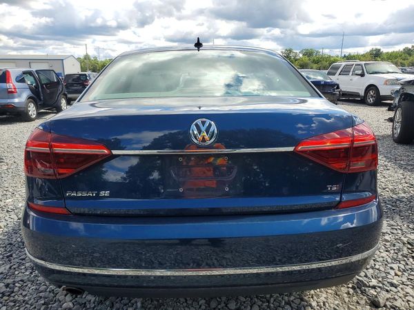 2018 VOLKSWAGEN PASSAT SE, SE w/ Technology
