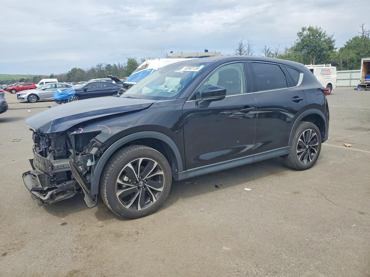 2022 MAZDA CX-5 Premium Package
