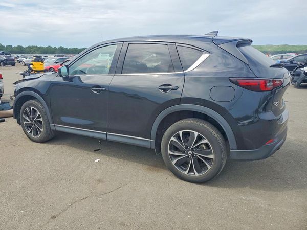 2022 MAZDA CX-5 Premium Package