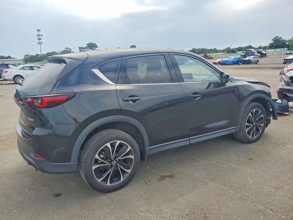 2022 MAZDA CX-5 Premium Package