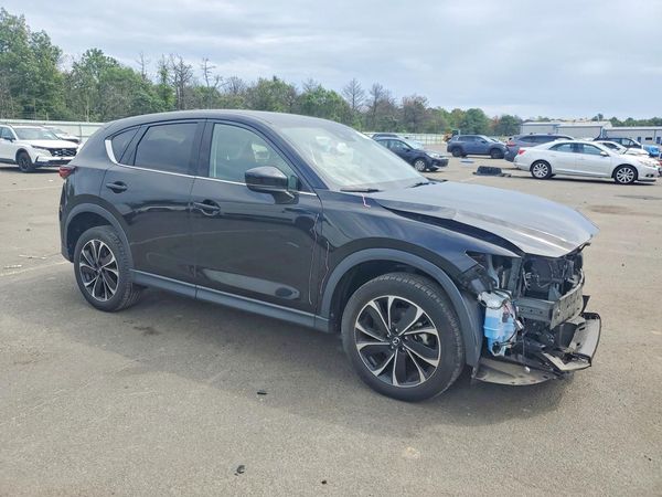 2022 MAZDA CX-5 Premium Package