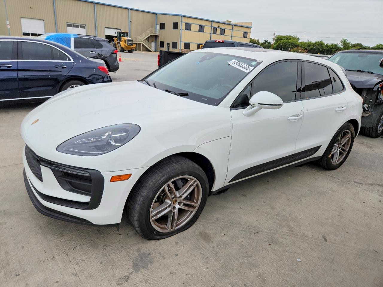 2022 PORSCHE MACAN