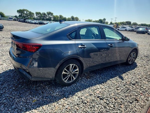 2022 KIA FORTE