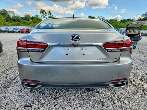 2018 LEXUS LS 500