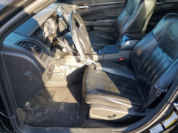 2015 CHRYSLER 300
