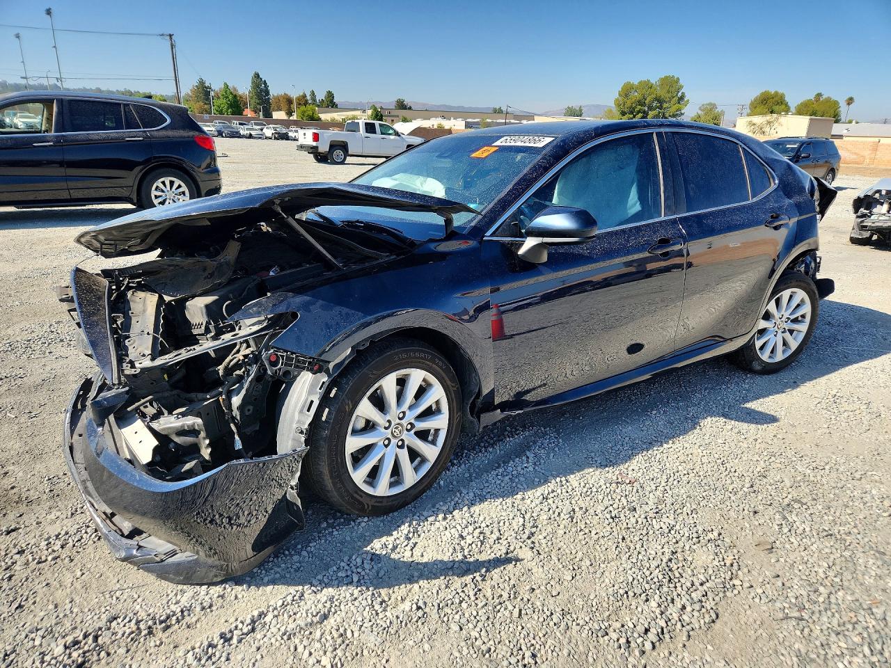 2020 TOYOTA CAMRY LE — Front 3/4