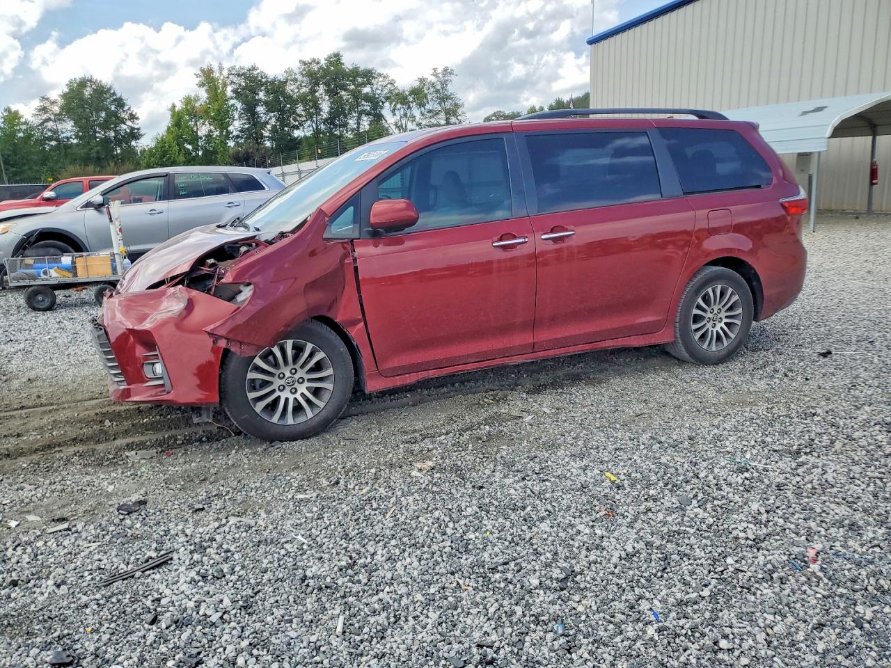 2020 TOYOTA SIENNA