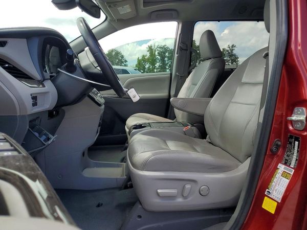 2020 TOYOTA SIENNA