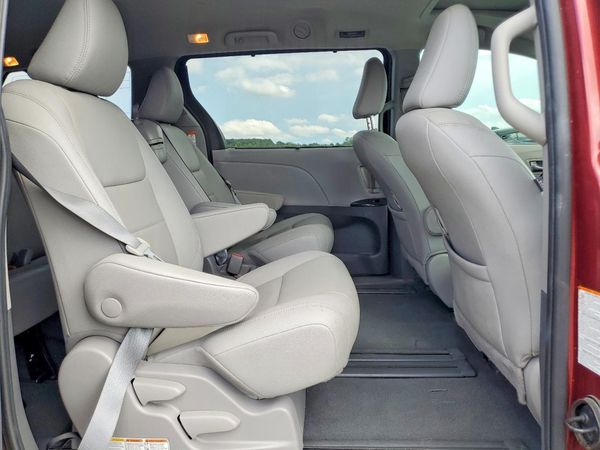 2020 TOYOTA SIENNA