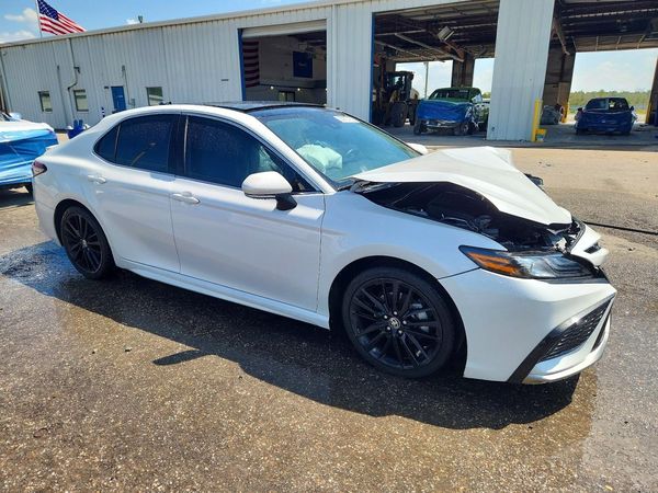 2023 TOYOTA CAMRY XSE