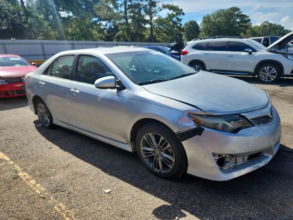 2013 TOYOTA CAMRY