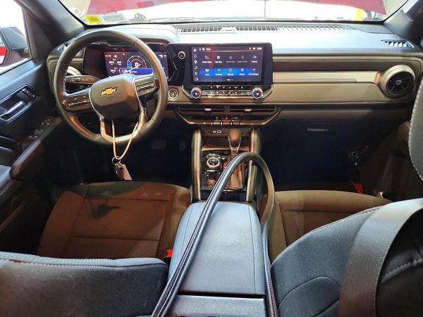 2025 CHEVROLET COLORADO Work Truck LT