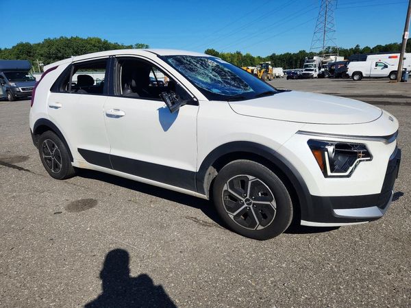 2026 KIA NIRO LX