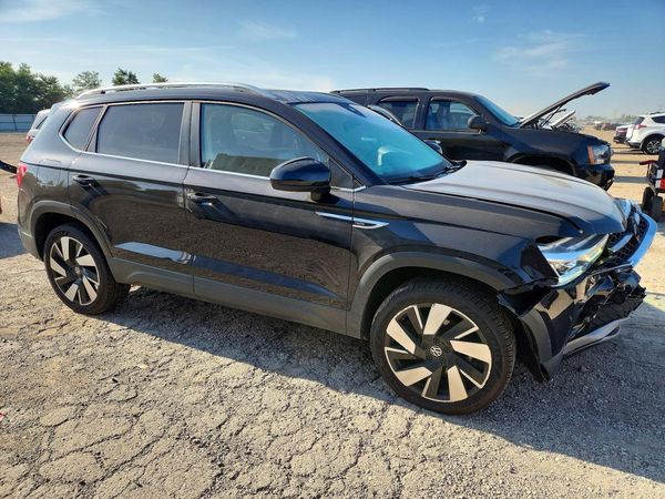2024 VOLKSWAGEN TAOS