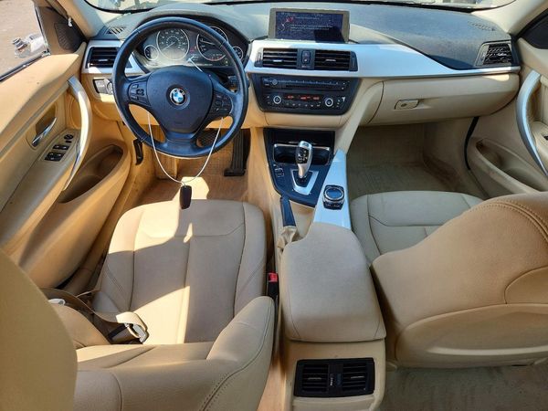 2014 BMW 320