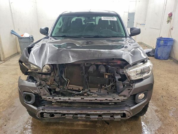 2016 TOYOTA TACOMA