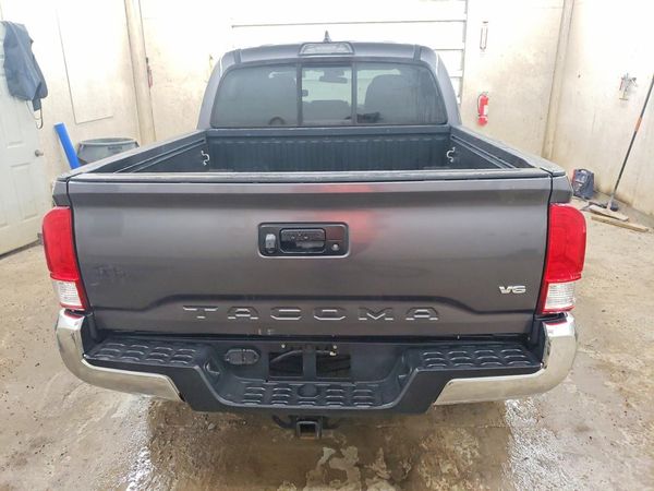 2016 TOYOTA TACOMA