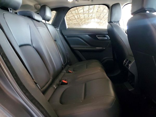 2018 JAGUAR F-PACE Premium