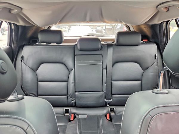2017 INFINITI QX30