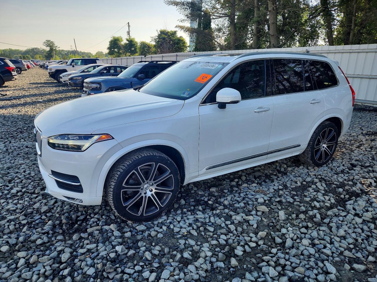 2019 VOLVO XC90