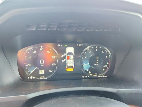 2019 VOLVO XC90