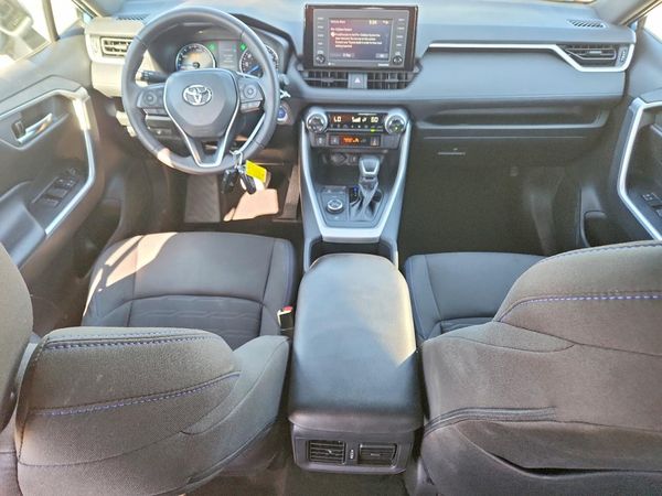 2022 TOYOTA RAV4 SE