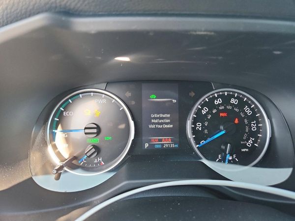2022 TOYOTA RAV4 SE