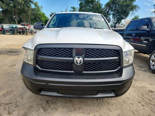 2018 RAM 1500 ST QUAD CAB 4X4