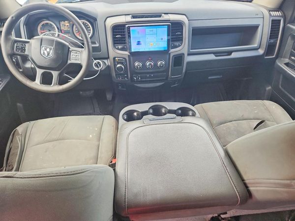 2018 RAM 1500 ST QUAD CAB 4X4