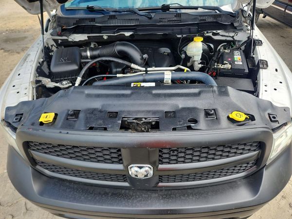 2018 RAM 1500 ST QUAD CAB 4X4