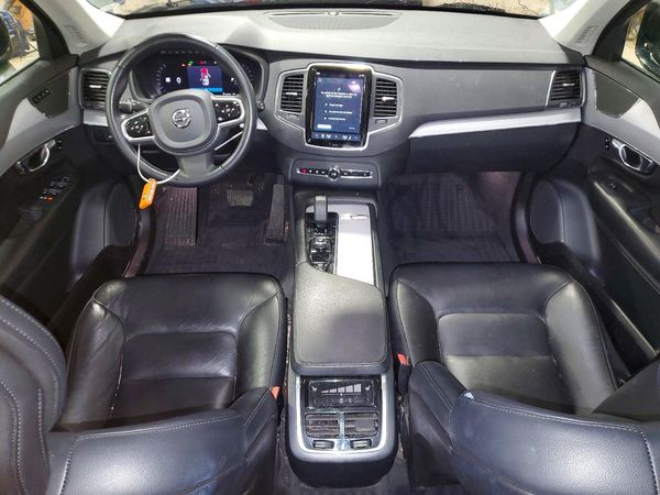 2023 VOLVO XC90
