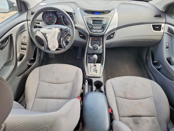 2013 HYUNDAI ELANTRA