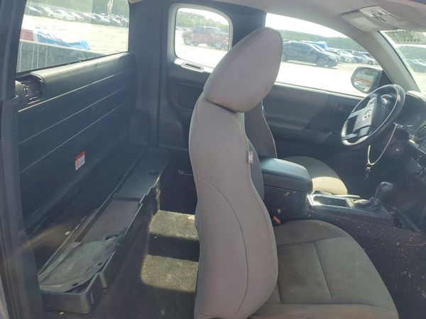 2017 TOYOTA TACOMA SR/SR5