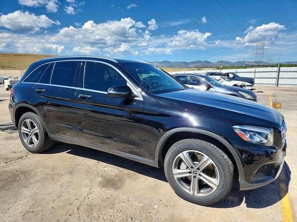 2019 MERCEDES-BENZ GLC GLC 300-4M