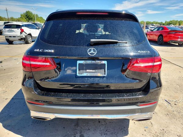 2019 MERCEDES-BENZ GLC GLC 300-4M